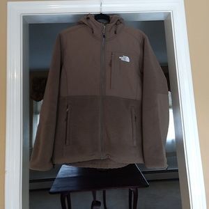 The North Face hooded Denali jacket
